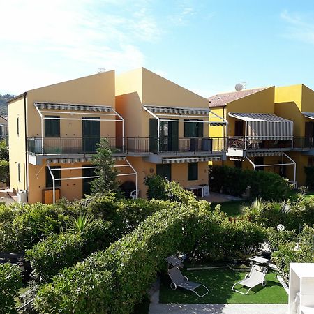 Villa Scenique Campofelice Di Roccella Esterno foto